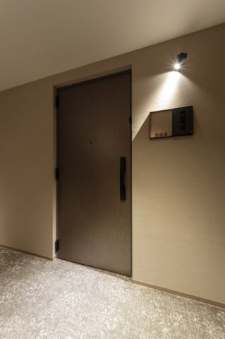 ＭＯＣＸＩＯＮ　ＰＲＥＭＩＵＭ四谷大京町の玄関|※写真は同タイプ住戸です。