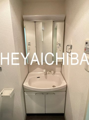 コンフォラス浅草の洗面所
