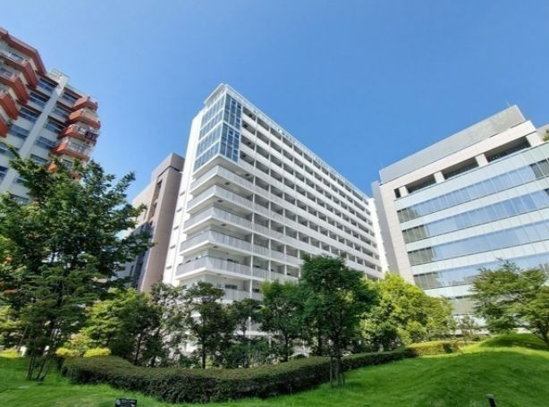コンフォリア東新宿の画像