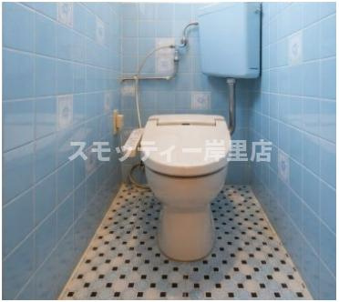 橡尾借家のトイレ