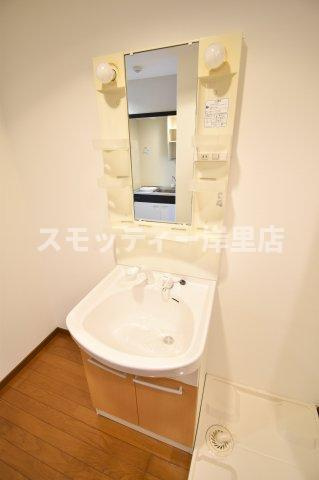 フォレストインサイドⅡの独立洗面台
