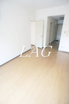 【居間・リビング】 | メゾン・ド・エスポワール | 洋室のお部屋です。