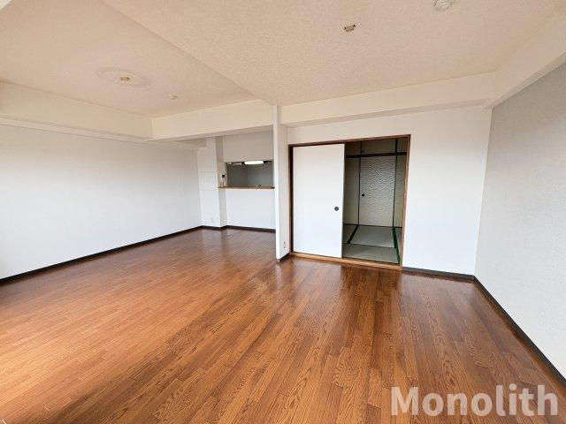 クロスロウズ荒木街の居間・リビング