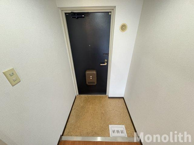 クロスロウズ荒木街の玄関