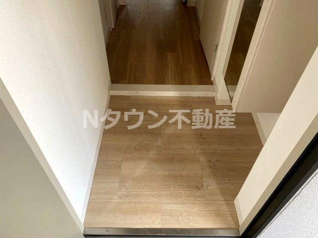 【玄関】 | メイボーテセラ | 明るい玄関です