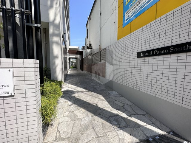 GrandPaseo southのエントランス