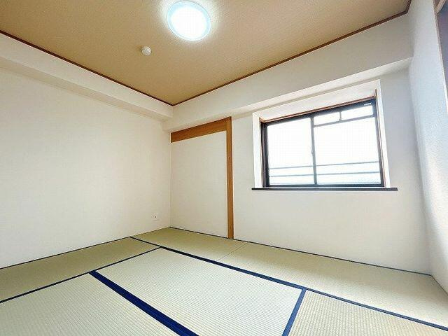 中古マンション・仲介手数料半額）モアグレース枠杁　８０２の和室|「和室」約６帖ございます。
