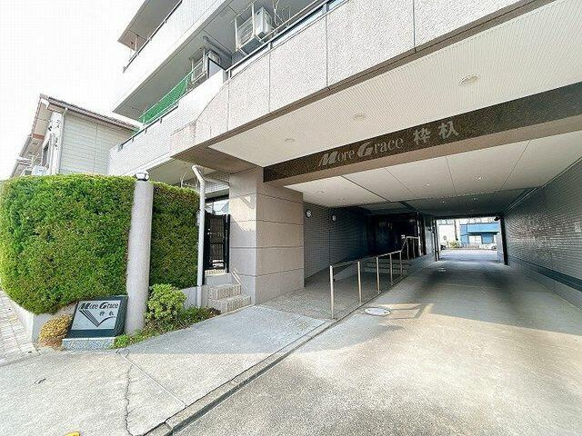 中古マンション・仲介手数料半額）モアグレース枠杁　８０２のエントランス|「エントランス」ベビーカーでも可能