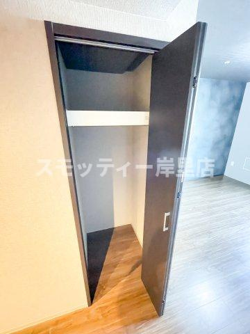 エヌレジデンス新今宮の収納