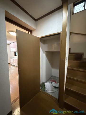 厚木市長谷　中古戸建の収納
