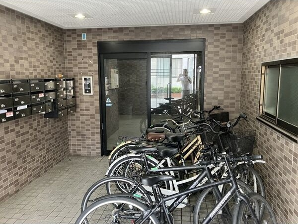 【エントランス】