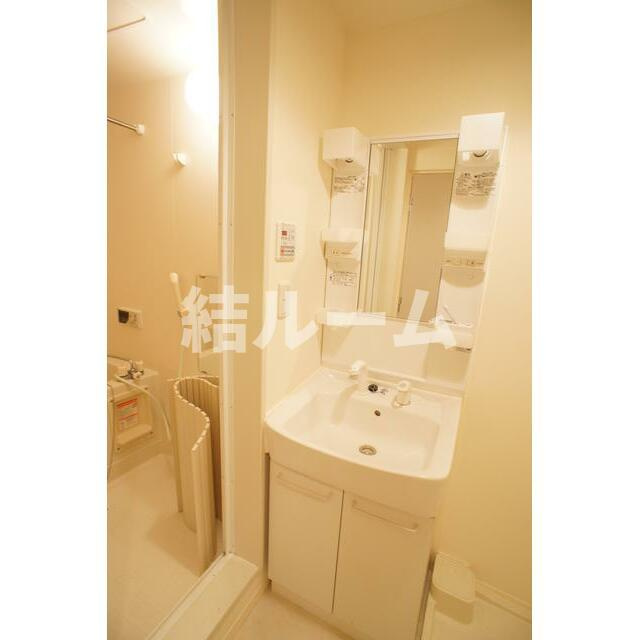 豊島区雑司が谷１丁目のアパートの洗面所