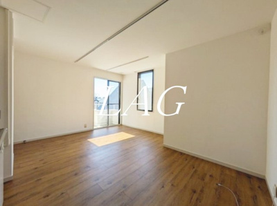【居間・リビング】 | オークテラス | 洋室のお部屋です。