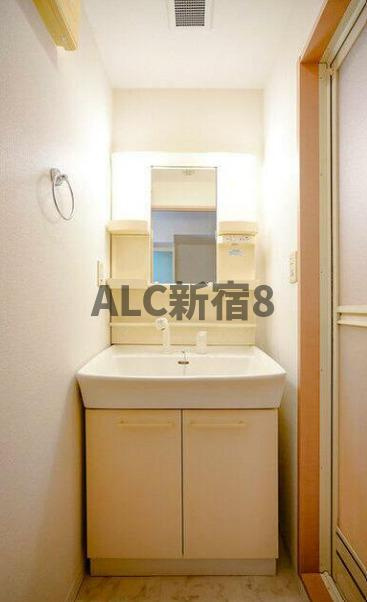コスモリード高円寺イーストの洗面所