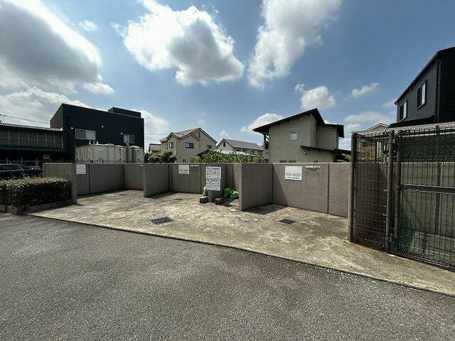 中古マンション・仲介手数料半額）レインボー木曽川壱番館　７０１の現況写真|「外部」ゴミ捨て場