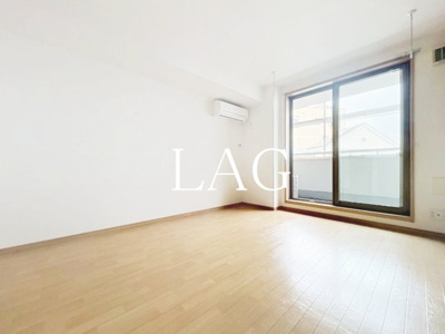 【居間・リビング】 | スカイコート | 洋室のお部屋です。