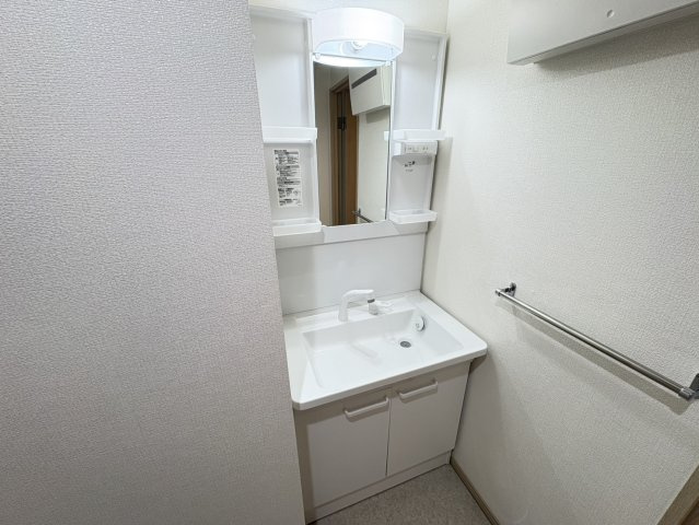 アメニティ市川の独立洗面台