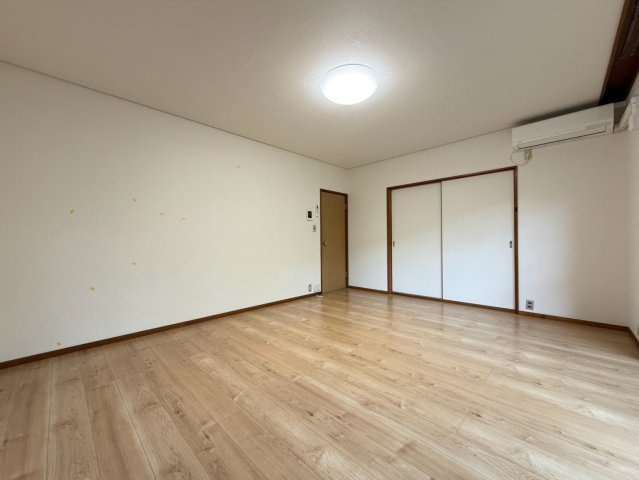 【居間・リビング】 | 市原市桜台4丁目戸建