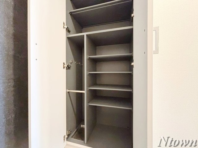 【収納】 | ディアレイシャス浅間町Ⅲ | こまごまとしたものを収納できそうですね