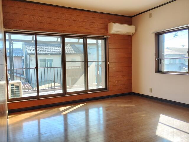 中古戸建て）奥町の中古住宅の洋室|２Ｆ西側居室　その①
