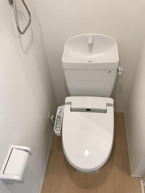江東区深川２丁目のアパートのトイレ