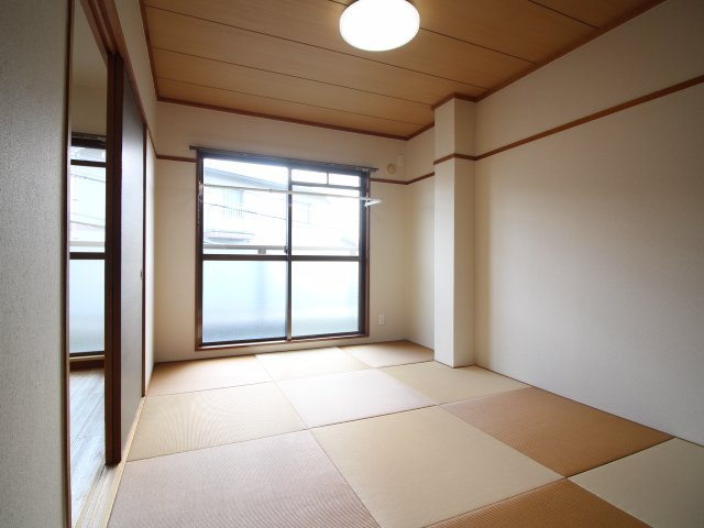 コーポ植田の和室
