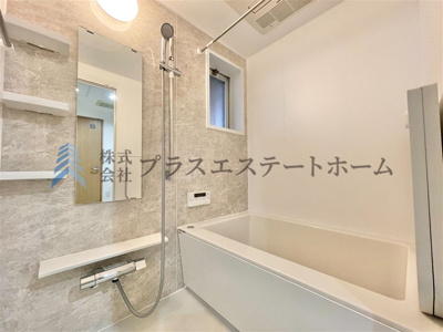 【浴室】 | グレイス若松 | 広々としたバスルームで心地よいリラックスタイムを楽しめます♪日々の疲れを癒す贅沢な時間を提供します♪