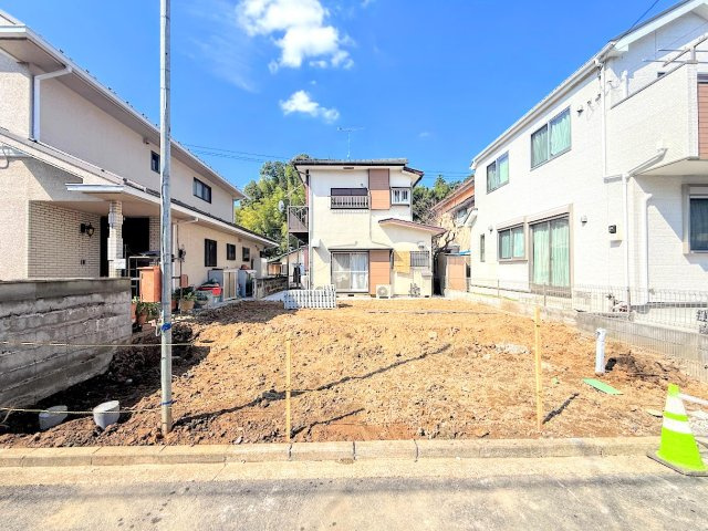 戸塚区南舞岡3丁目　新築戸建て　第6の外観|◆一戸建てを中心とした街並みが整然と続き、周辺は高い建物が建っていないので、緑の多い閑静な趣を感じる環境です。街並みや周辺環境も重要なポイントです！！