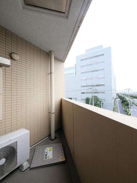 ラフィスタ東京イーストのバルコニー