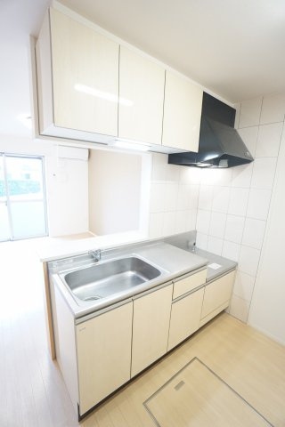 【キッチン】 | リバテンハイツ | ※同物件、同タイプ、間取り反転のお部屋です