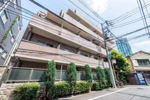 プレール・ドゥーク西新宿の外観