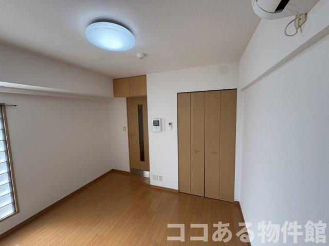 エステムコート新神戸エリタージュの洋室