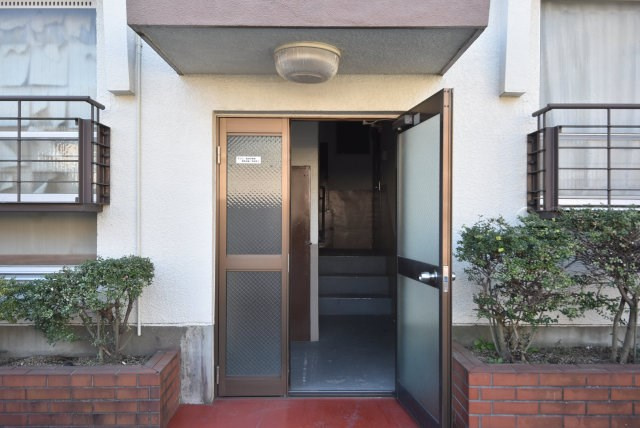 【駐輪場】 | 大洋中村北マンション | 駐輪場スペース。空きの有無などは、個別にお問合せください。～即日のご見学可能～　お問合せはお気軽に。