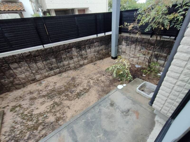 メゾン六番町のバルコニー