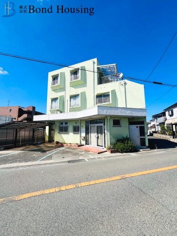 店舗付き住宅　大久保町大窪　築48年の前面道路含む現地写真
