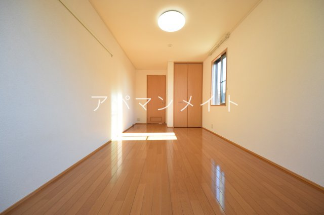 【居間・リビング】 | ハイムみづき | フローリングです