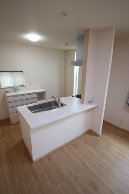 【設備】 | 半田2丁目戸建 | カウンターキッチン