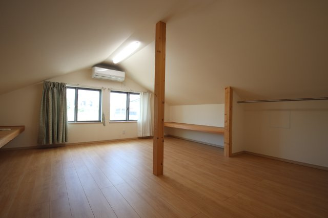 【洋室】 | 半田2丁目戸建