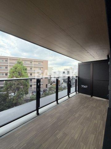 庭園レジデンス西館のバルコニー
