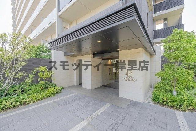 プレージア住之江公園エアパレスのエントランス