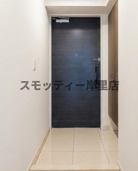 プレージア住之江公園エアパレスの玄関