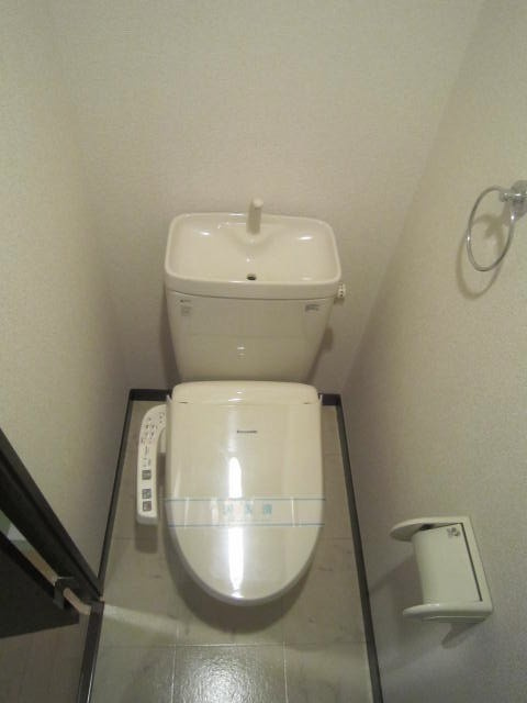 ブルーシャトーのトイレ|他号室の参考写真