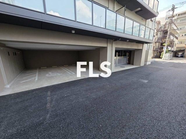 豊島区巣鴨４丁目の賃貸マンションの駐車場