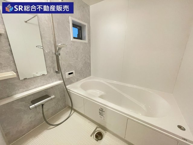 若江本町4丁目中古戸建の浴室|足を伸ばしてゆったりくつろげる浴室です！