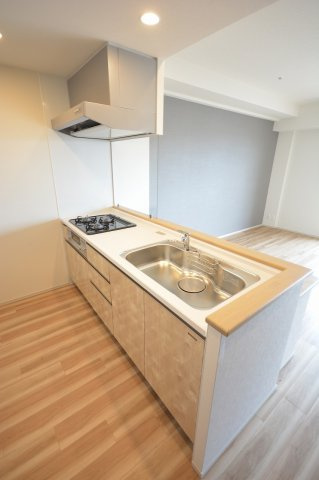 スプランディッド難波IIIのキッチン|別部屋参考写真
