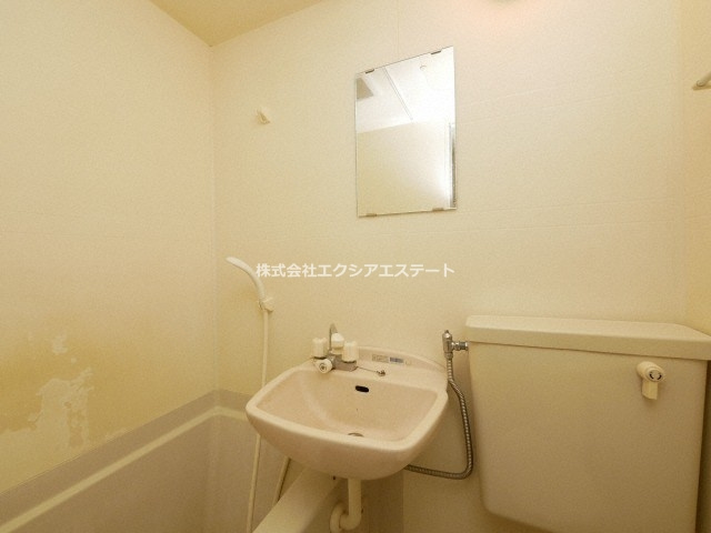 パインリーフ天下茶屋の洗面所