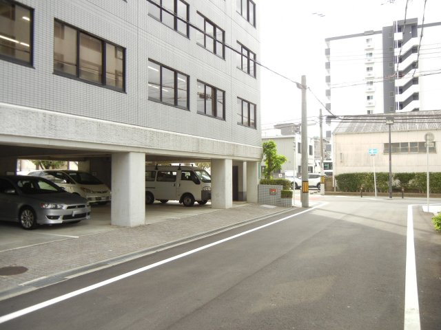 中村第２ビルの駐車場