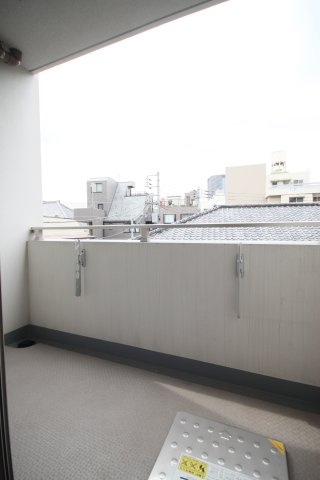 【バルコニー】