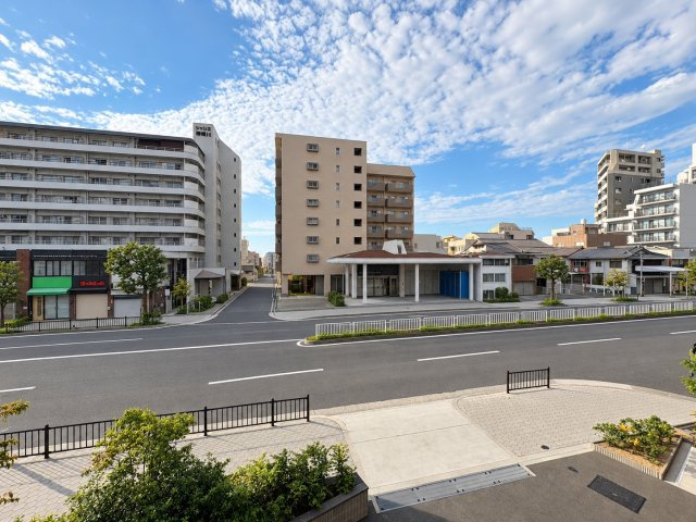 ワコーレ阿倍野播摩町ラフィリスの展望|開放感のある眺望が広がり、前面道路もゆったりしています◎