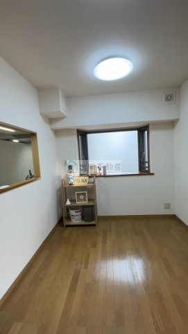文京区本郷１丁目の賃貸マンションの居間・リビング